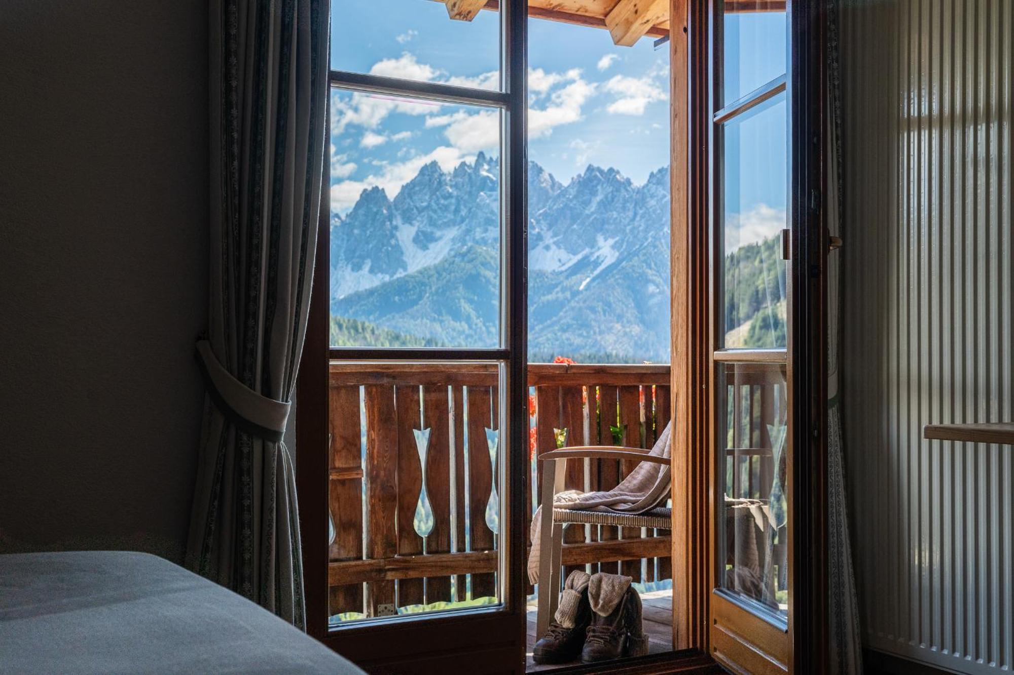 Double Room Mountain View